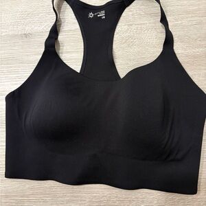 Seamless Black Sports Bra
